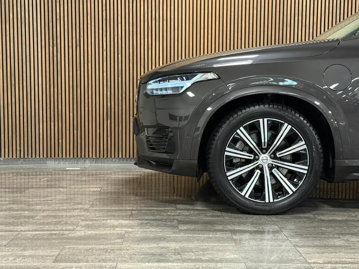 T8 AWD Recharge Ultra Dark | Vol! | Bowers & Wilkins | Luchtvering | Stoelventilatie | Trekhaak | 360 Camera | Head-Up Display | Stoelmassage | 455pk | Adaptieve Cruise Control | Stoelverwar