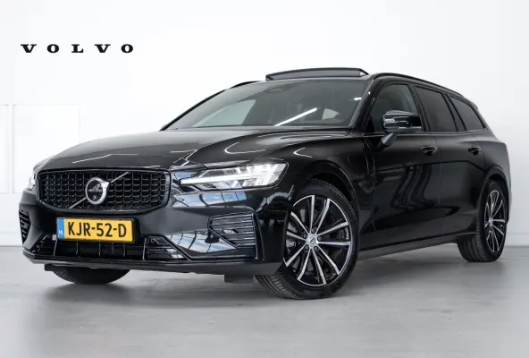 Vovo T8 455PK AWD Plus Dark | Panoramadak | 360° | Contourstoelen | Trekhaak