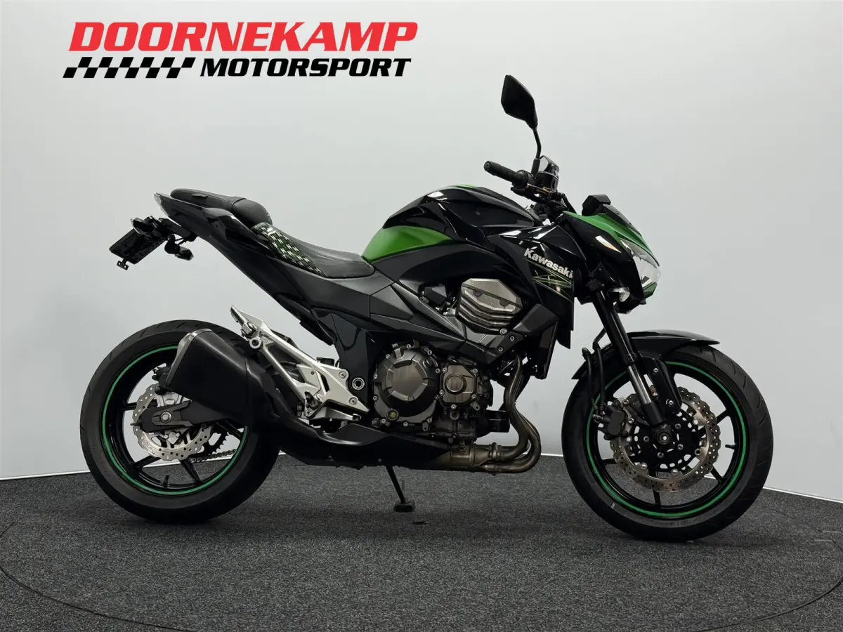 Kawasaki Z 800 2016 Benzine Handgeschakeld leasen