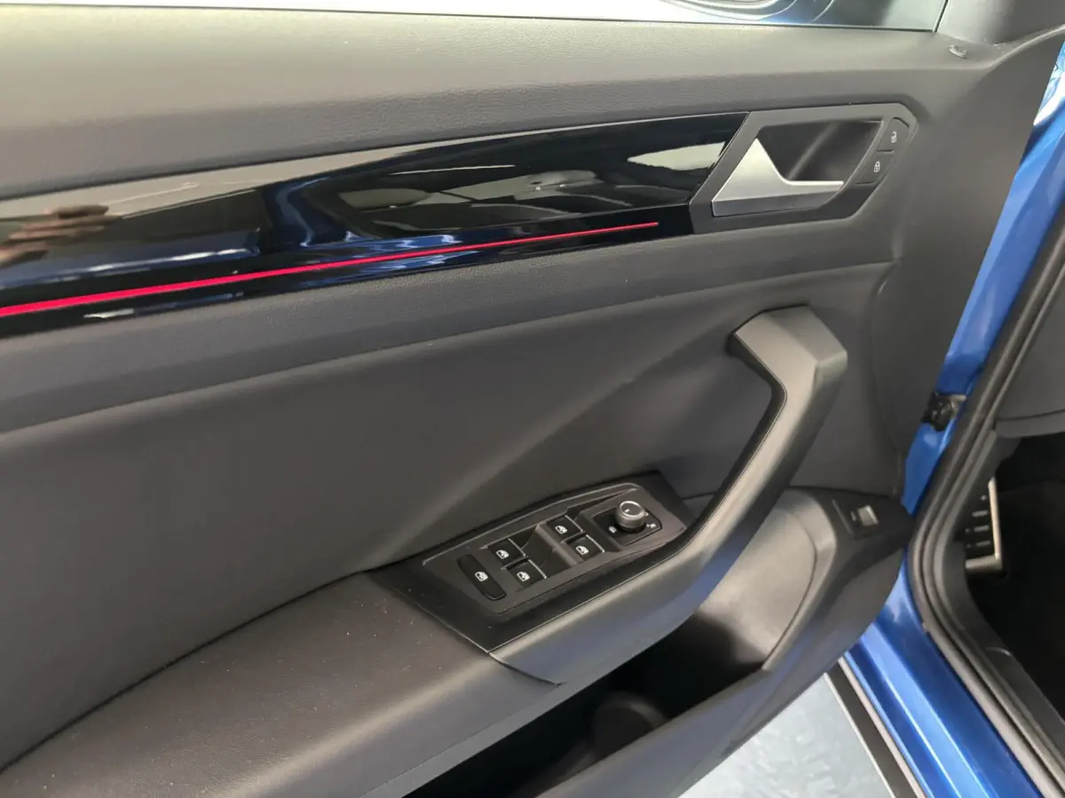 2.0 TSI 4Motion Sport Business R