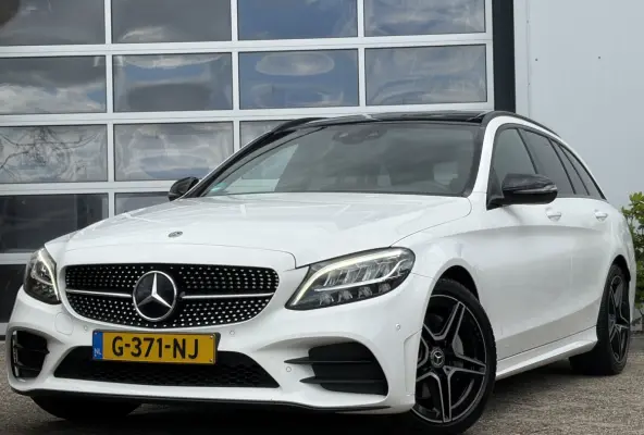 180 Business Solution AMG 156pk | Virtual Cockpit | Achteruitrijcamera | Bluetooth | Cruise control adaptief met stop&go en stuurhulp | DAB | Elektrisch glazen panorama-dak | Matrix led kopl