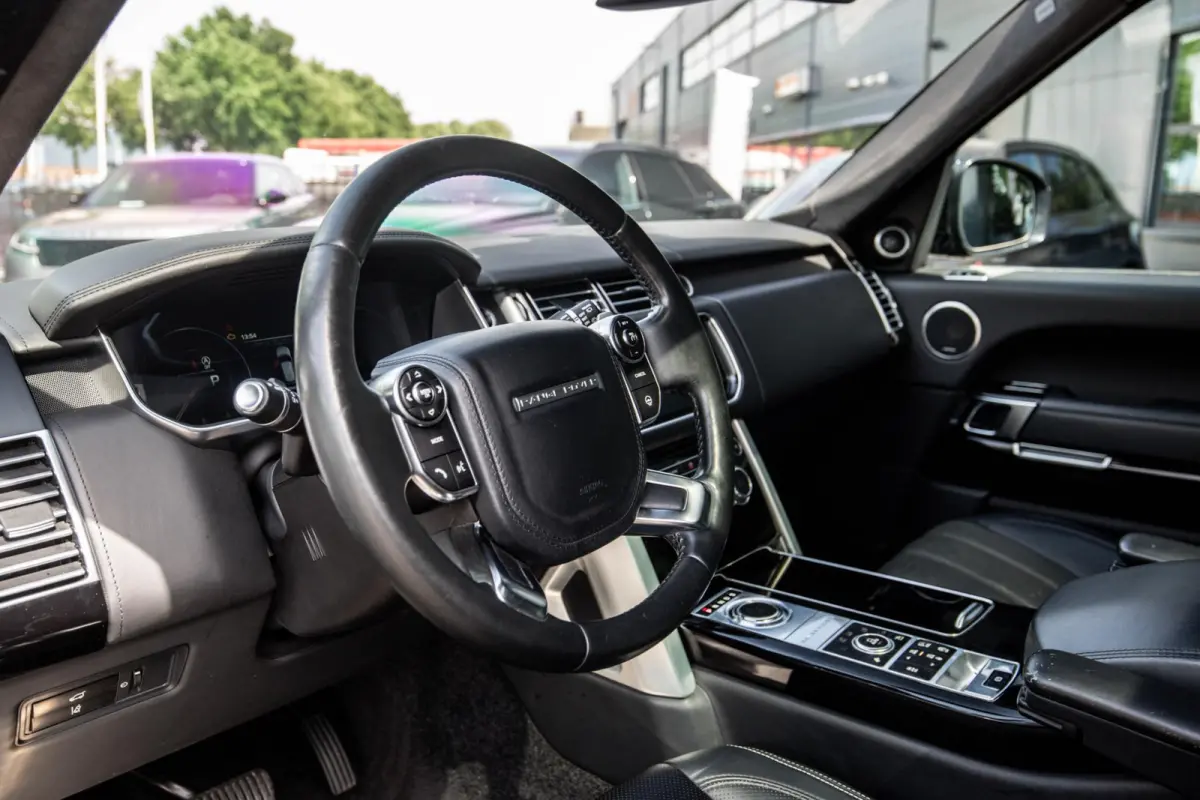 5.0 V8 Autobiography LWB