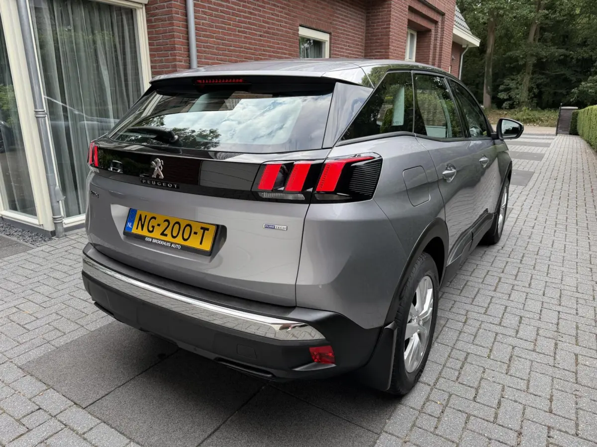 1.2 PureTech Active|Navi| Carplay| Trekhaak|PDC
