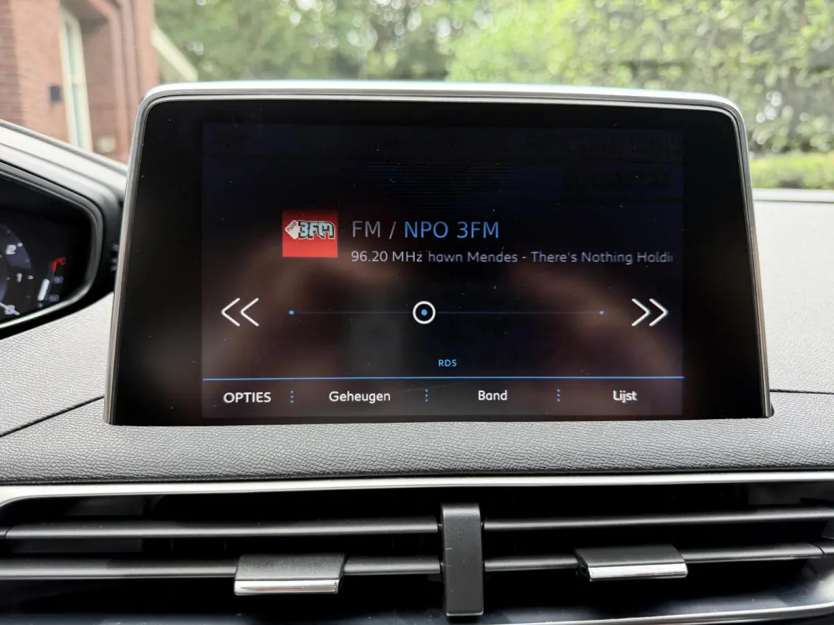 1.2 PureTech Active|Navi| Carplay| Trekhaak|PDC