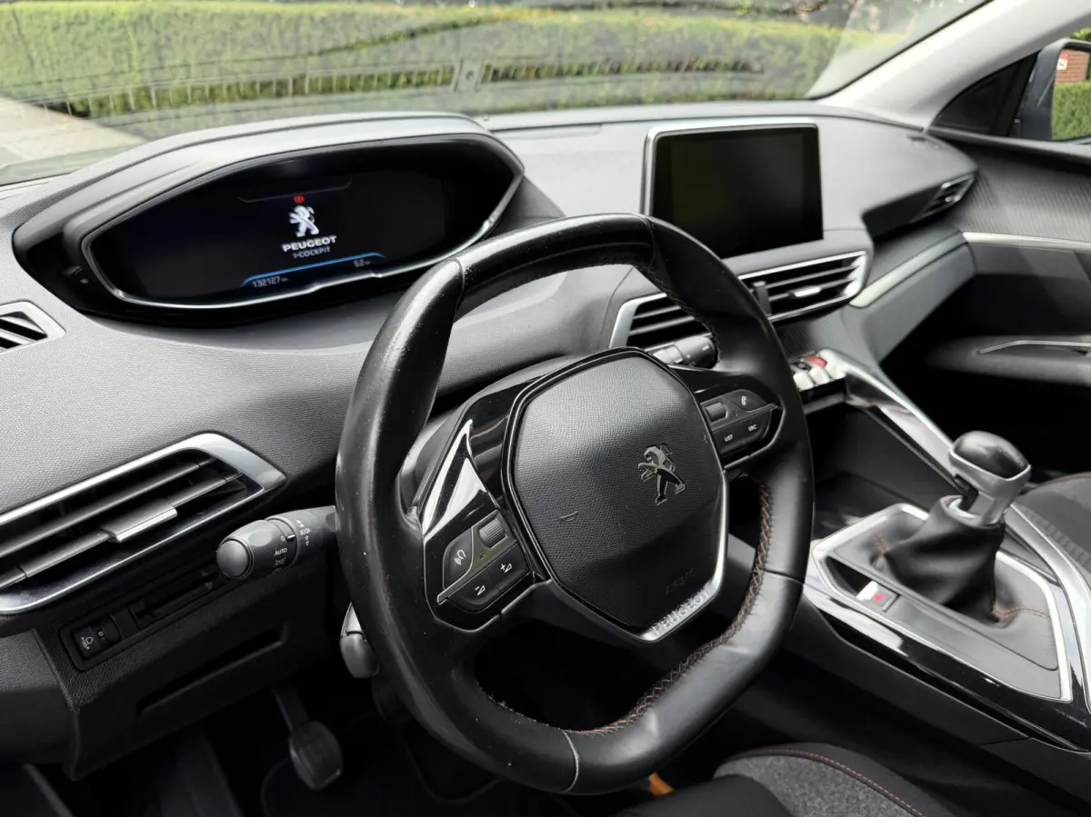 1.2 PureTech Active|Navi| Carplay| Trekhaak|PDC