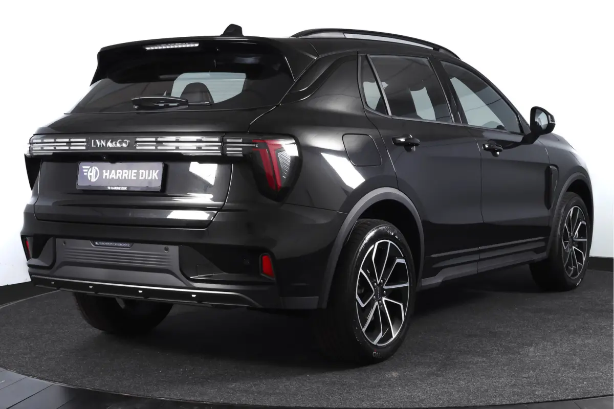 1.5 PHEV 276 PK Core | Dig. Cockpit | Adapt. Cruise | Stoelverw. | PDC | Camera | NAV + App. Connect | ECC | DAB | LM 19" | 4855