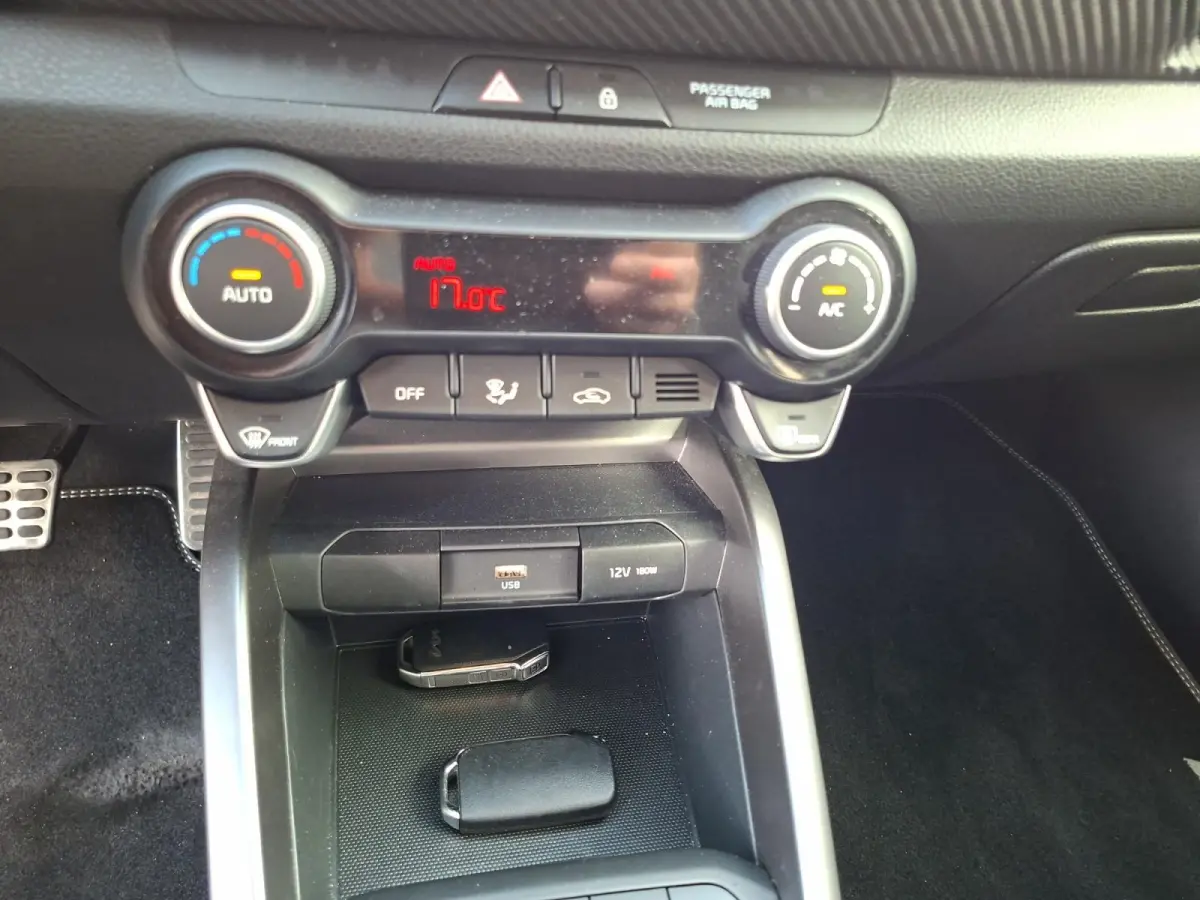 1.0 T-GDi MHEV GT-Line Dealer onderhouden | Stoel + stuurverwarming | Trekhaak | Climate control |