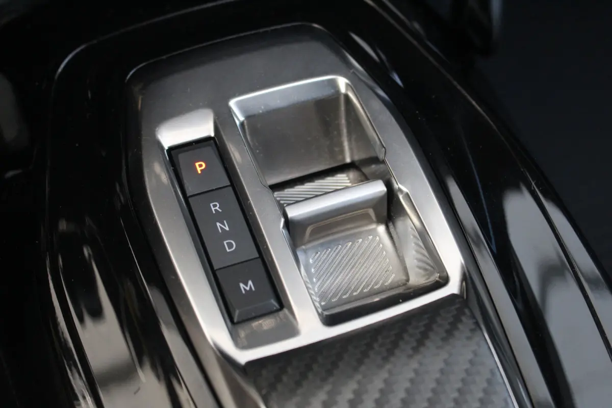 1.2 Allure | Camera | Cruise | Carplay | Climate | DAB | LED | PDC A | Camera | Cruise | Carplay | Climate | DAB | LED | PDC A |