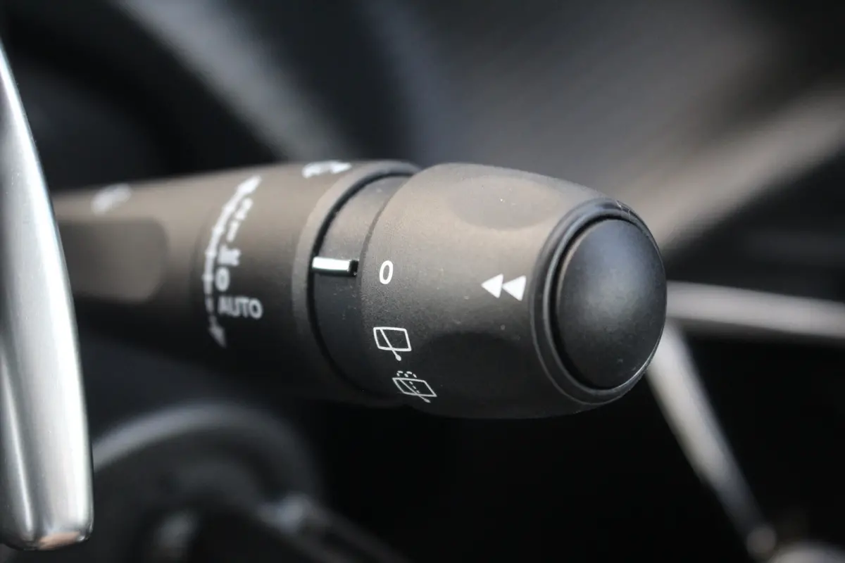 1.2 Allure | Camera | Cruise | Carplay | Climate | DAB | LED | PDC A | Camera | Cruise | Carplay | Climate | DAB | LED | PDC A |