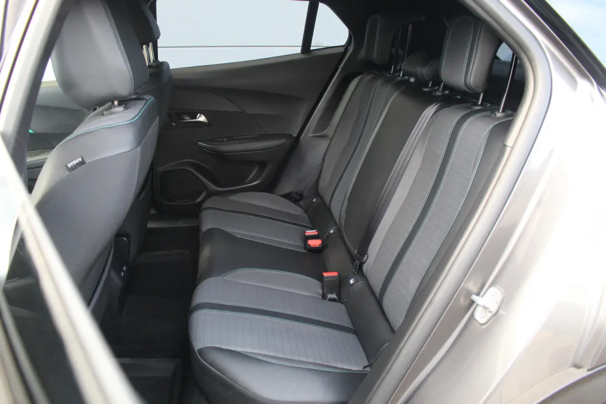 1.2 Allure | Camera | Cruise | Carplay | Climate | DAB | LED | PDC A | Camera | Cruise | Carplay | Climate | DAB | LED | PDC A |
