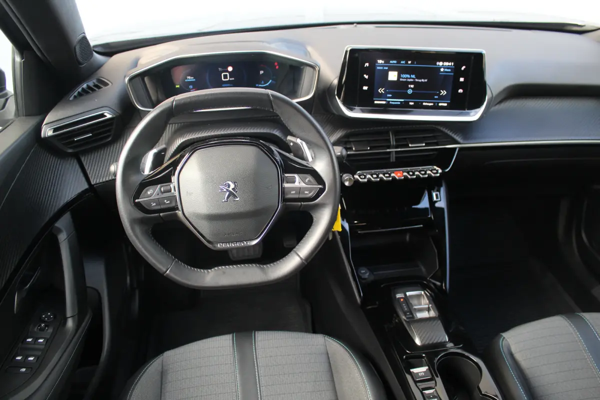 1.2 Allure | Camera | Cruise | Carplay | Climate | DAB | LED | PDC A | Camera | Cruise | Carplay | Climate | DAB | LED | PDC A |