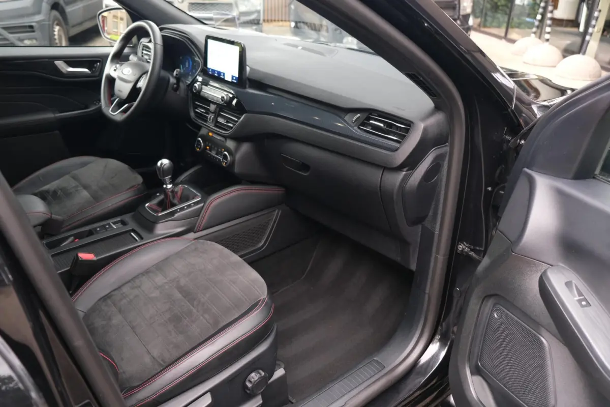 1.5 EcoBoost ST-Line|ACC|Trekhaak|Camera|Winterpakket|LED|Alcantara|LaneAssist|DigiDash