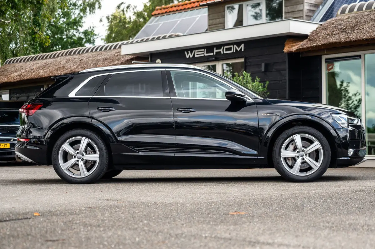 E-tron 50 quattro Launch edition 71 kWh Soh 84% I Trekhaak I Climate I Cruise I Stoelgeheugen I Luchtvering