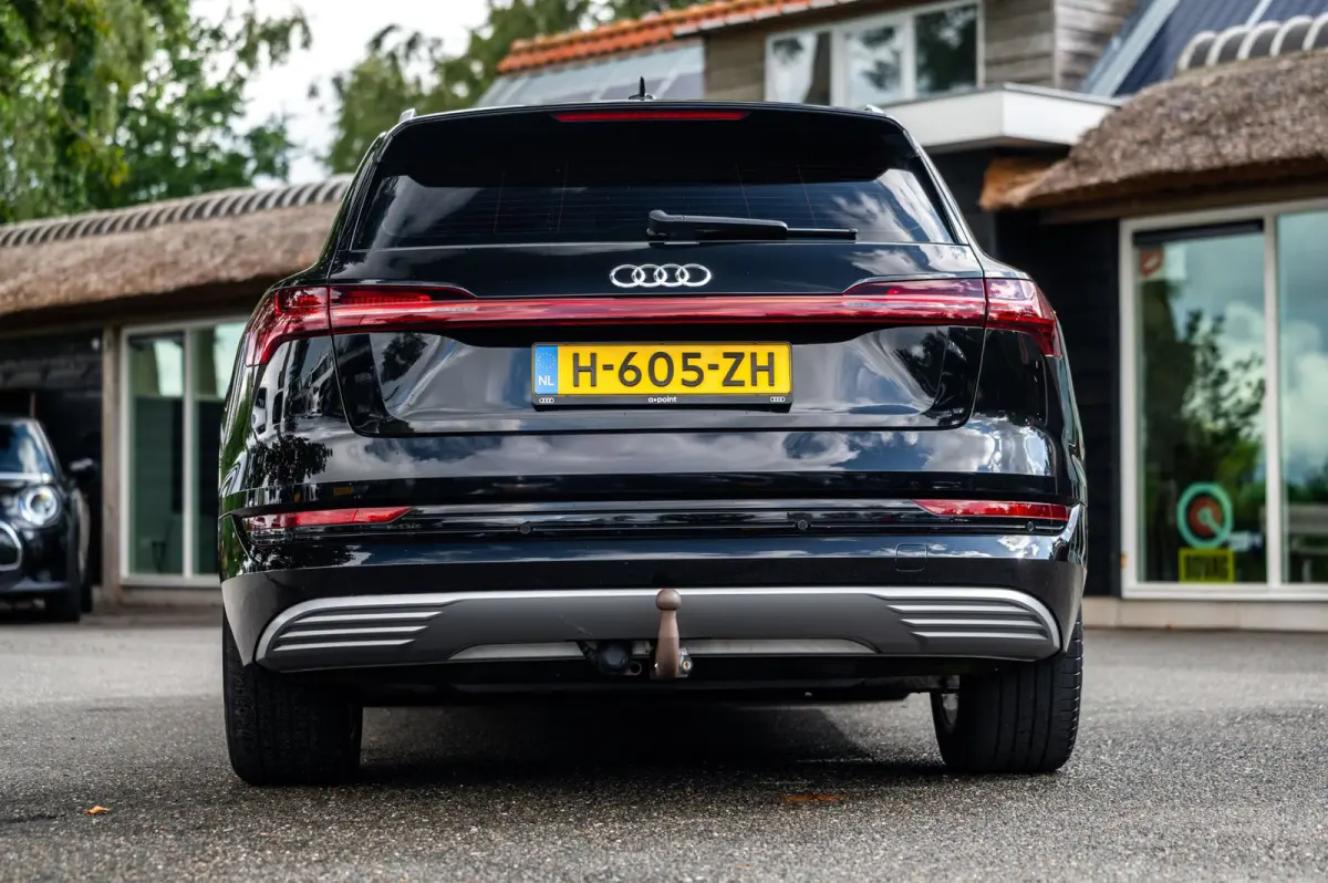 E-tron 50 quattro Launch edition 71 kWh Soh 84% I Trekhaak I Climate I Cruise I Stoelgeheugen I Luchtvering