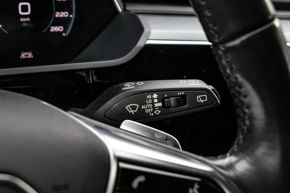 E-tron 50 quattro Launch edition 71 kWh Soh 84% I Trekhaak I Climate I Cruise I Stoelgeheugen I Luchtvering
