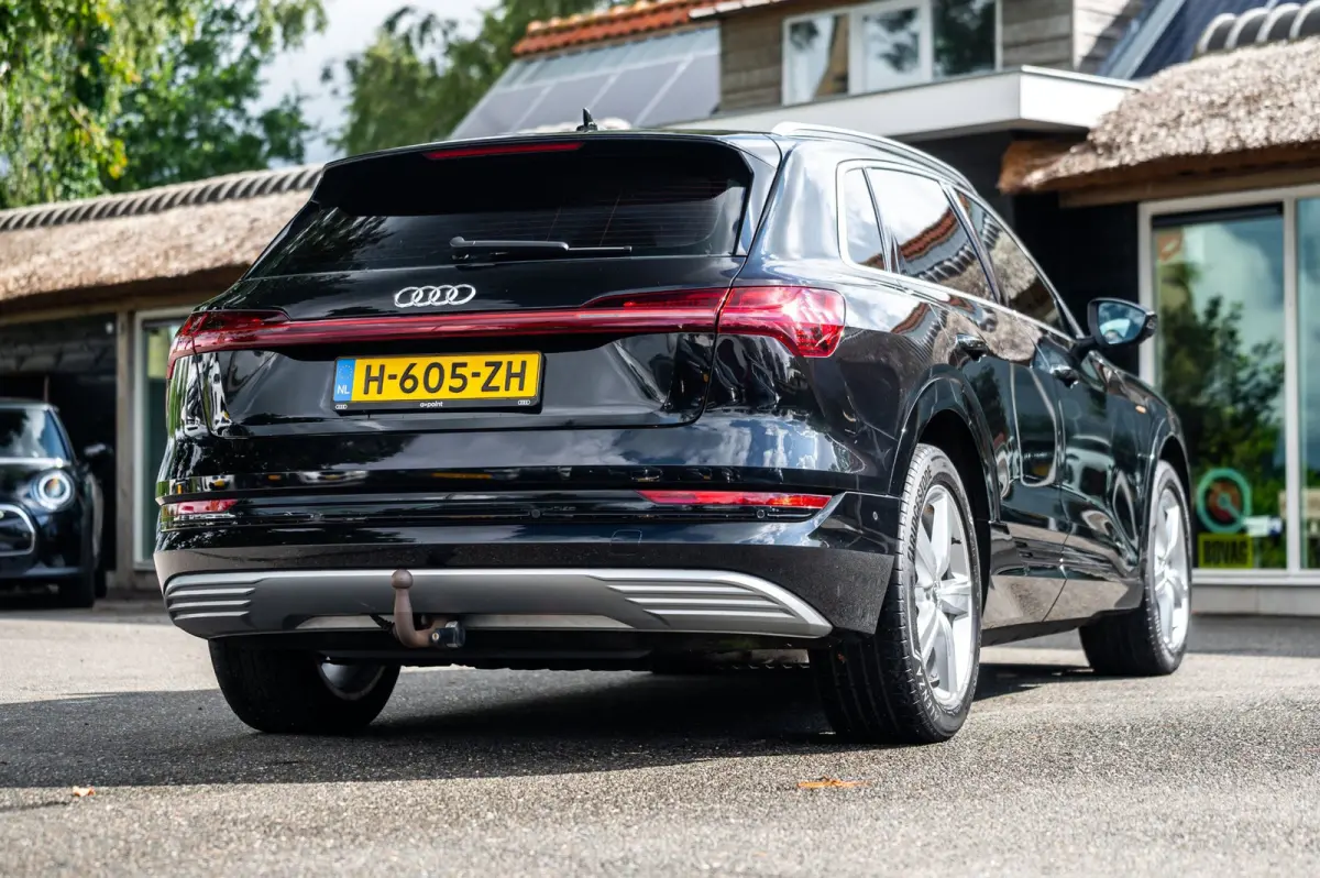 E-tron 50 quattro Launch edition 71 kWh Soh 84% I Trekhaak I Climate I Cruise I Stoelgeheugen I Luchtvering