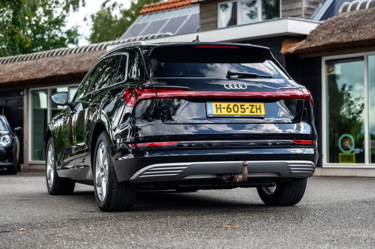 E-tron 50 quattro Launch edition 71 kWh Soh 84% I Trekhaak I Climate I Cruise I Stoelgeheugen I Luchtvering