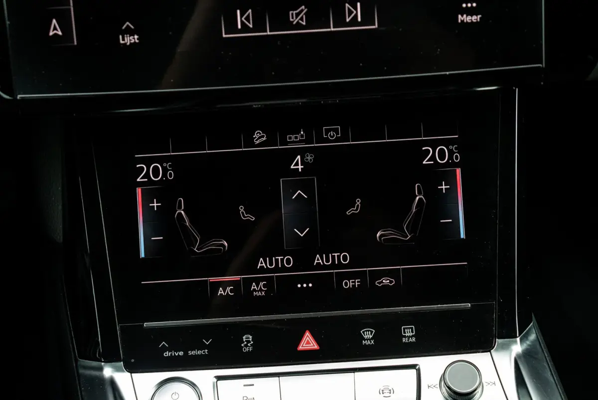 E-tron 50 quattro Launch edition 71 kWh Soh 84% I Trekhaak I Climate I Cruise I Stoelgeheugen I Luchtvering