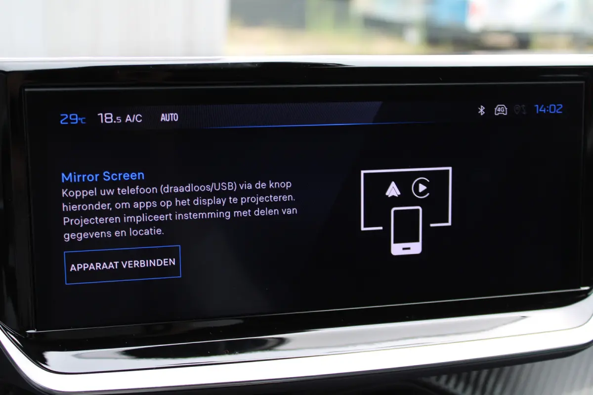 Business Apple Carplay/Android Auto | Cruise Control | Climate Control | Camera