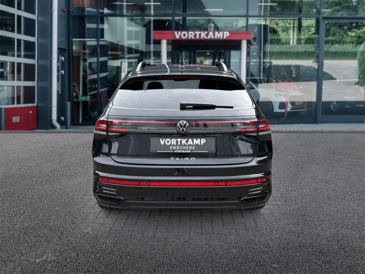 1.5 TSI DSG R-LINE BLACK STYLE AFN.TREKHAAK/CAMERA/ACC/IQ/STOELVERW/CARPLAY