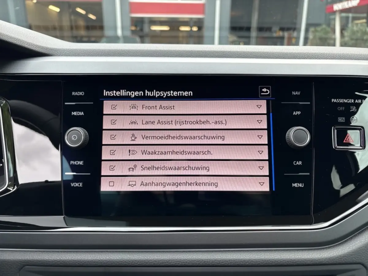 1.5 TSI DSG R-LINE BLACK STYLE AFN.TREKHAAK/CAMERA/ACC/IQ/STOELVERW/CARPLAY
