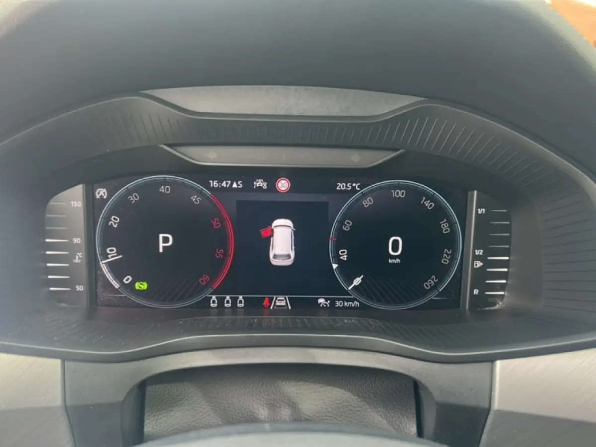 2.0 TDI DSG AMBITION PANO-DAK/PDC/ACC/STOELVERW/CARPLAY
