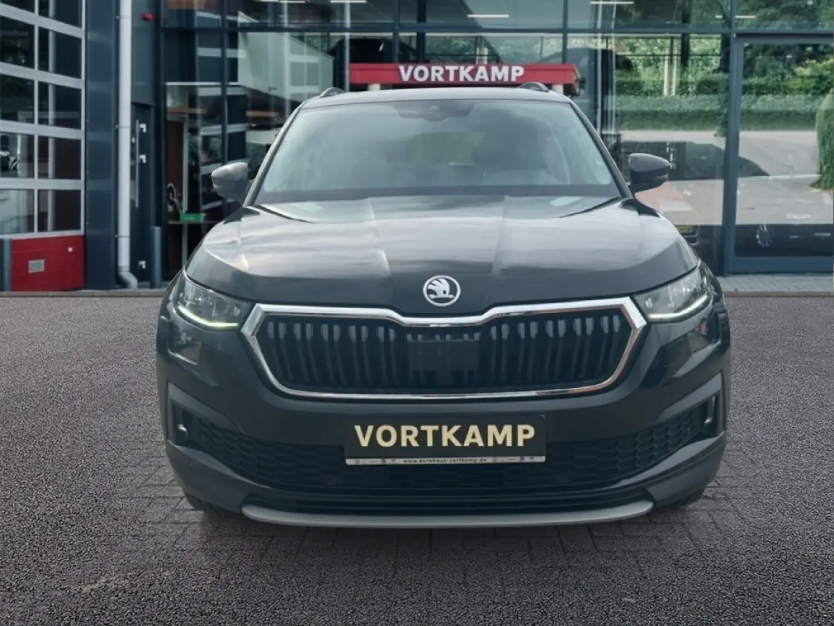 2.0 TDI DSG AMBITION PANO-DAK/PDC/ACC/STOELVERW/CARPLAY
