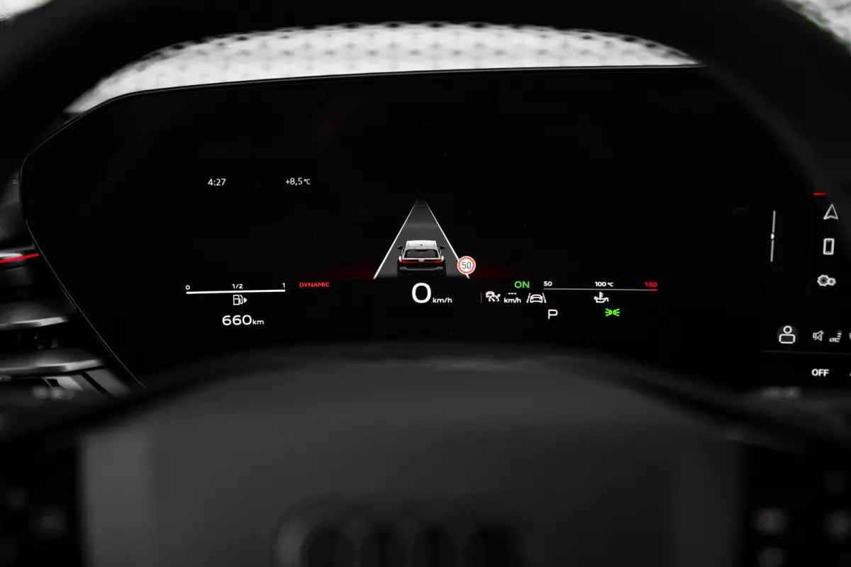 S edition 2.0 110 kW / 150 pk | Adaptive cruise control | Aluminium optiek in het interieur | Audi smartphone interface