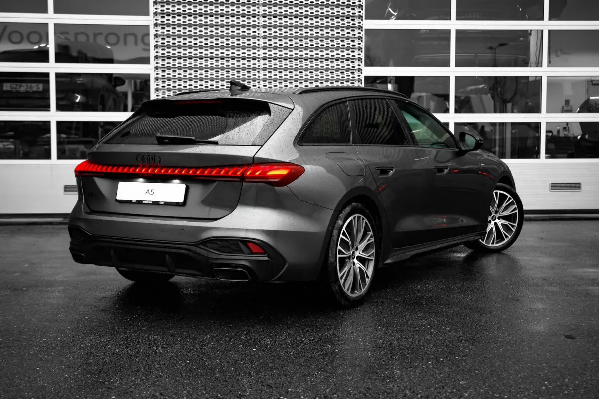 S edition 2.0 110 kW / 150 pk | Adaptive cruise control | Aluminium optiek in het interieur | Audi smartphone interface