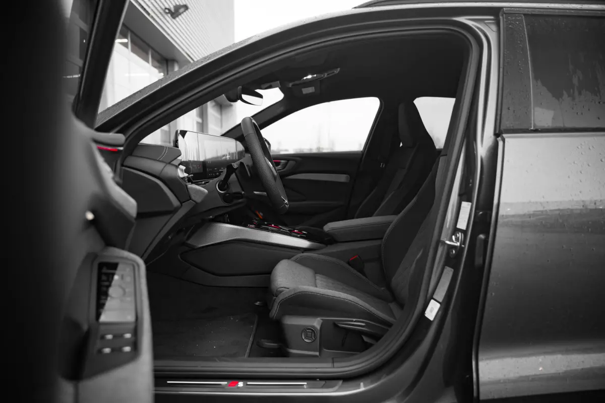 S edition 2.0 110 kW / 150 pk | Adaptive cruise control | Aluminium optiek in het interieur | Audi smartphone interface