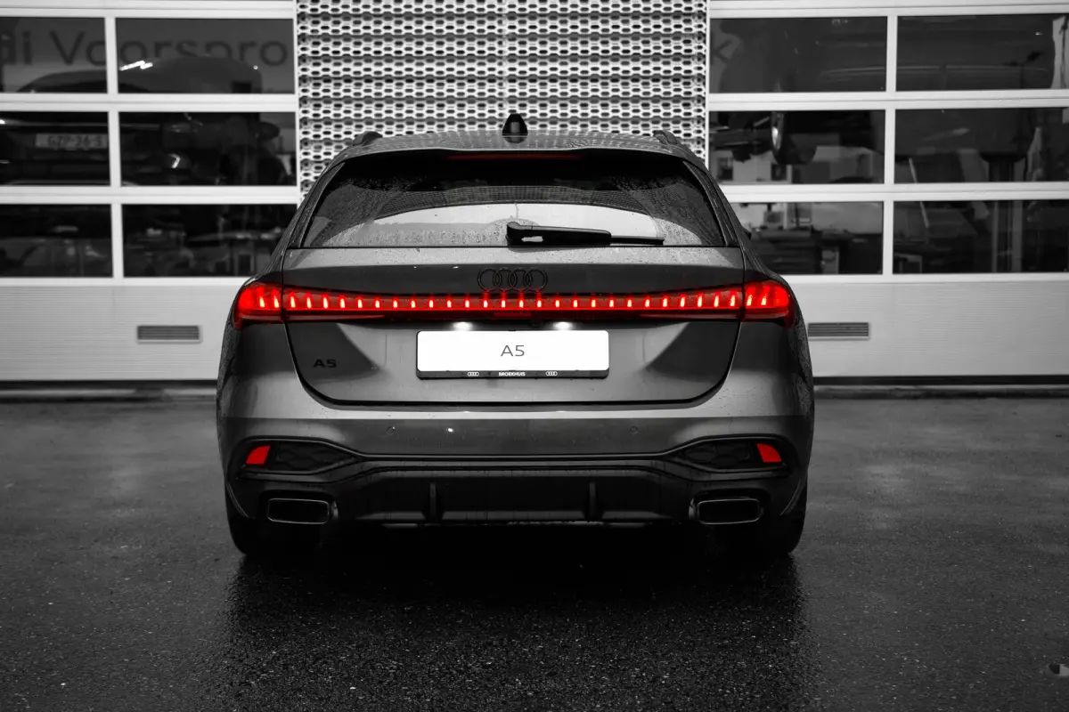 S edition 2.0 110 kW / 150 pk | Adaptive cruise control | Aluminium optiek in het interieur | Audi smartphone interface