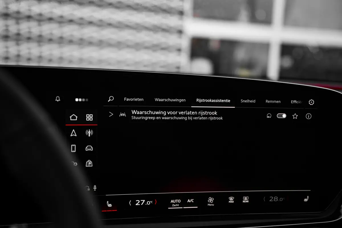 S edition 2.0 110 kW / 150 pk | Adaptive cruise control | Aluminium optiek in het interieur | Audi smartphone interface