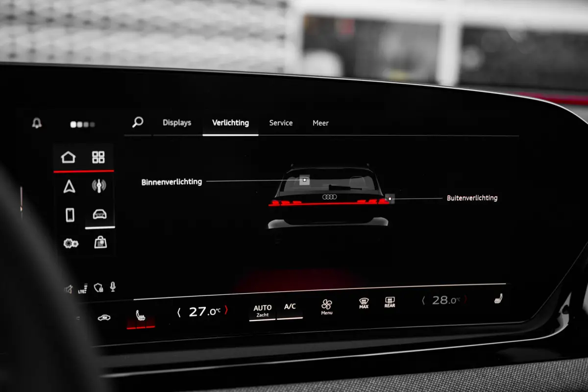 S edition 2.0 110 kW / 150 pk | Adaptive cruise control | Aluminium optiek in het interieur | Audi smartphone interface