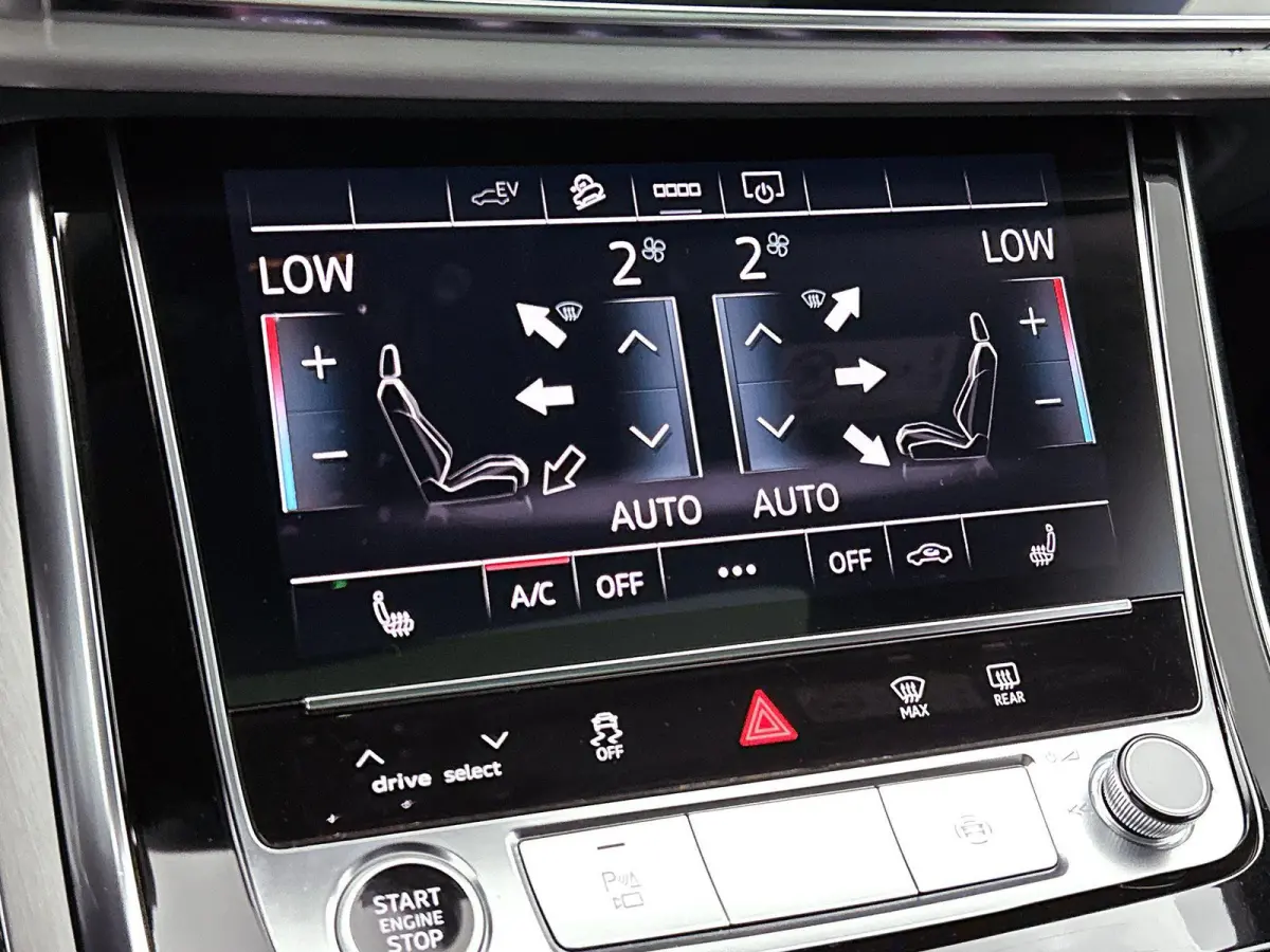 55 TFSI e quattro Pro Line S 381 PK | Panoramadak | Luchtvering | Climate Control | Stoelverwarming | Cruise Control | Achteruitrijcamera | Elektrisch verstelbare stoelen |