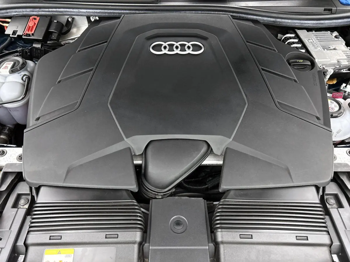 55 TFSI e quattro Pro Line S 381 PK | Panoramadak | Luchtvering | Climate Control | Stoelverwarming | Cruise Control | Achteruitrijcamera | Elektrisch verstelbare stoelen |