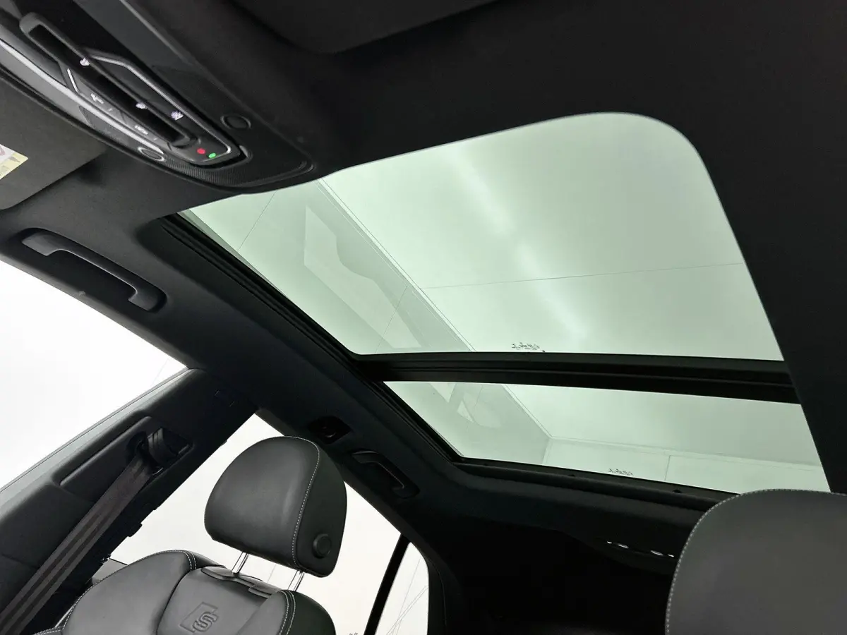 55 TFSI e quattro Pro Line S 381 PK | Panoramadak | Luchtvering | Climate Control | Stoelverwarming | Cruise Control | Achteruitrijcamera | Elektrisch verstelbare stoelen |