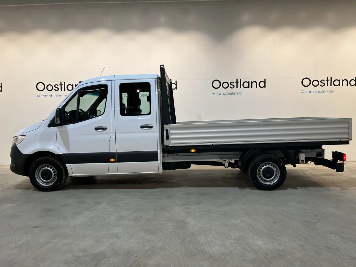 317 CDI L3 RWD DC Dubbel Cabine Open Laadbak / Euro 6 / Trekhaak 3500 KG / Airco / Camera / CarPlay / Cruise Control Adap. / 6-Zits /