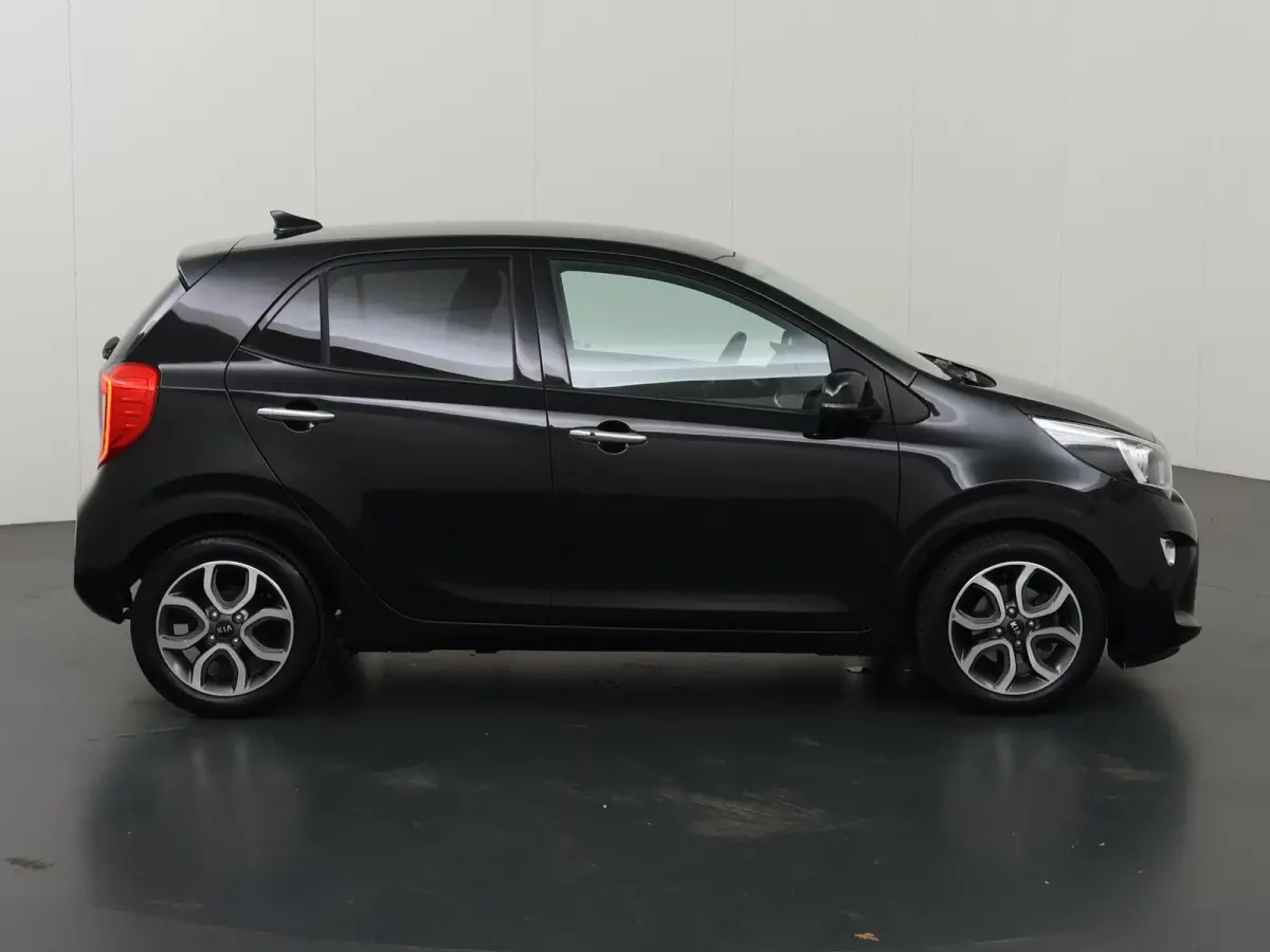 1.0 DPi DynamicPlusLine | Keyless | Navigatie | Parkeercamera | Apple Carplay/Android Auto | Climate Control |