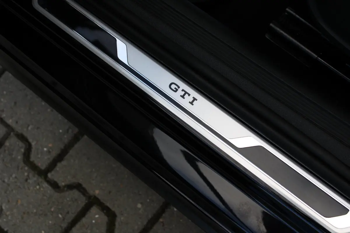 2.0 TSI GTI | DSG | LED IQ-MATRIX | 18" | PANO | ACC | VIRTUAL | CAMERA | DODEHOEK | ZÉÉR MOOI!