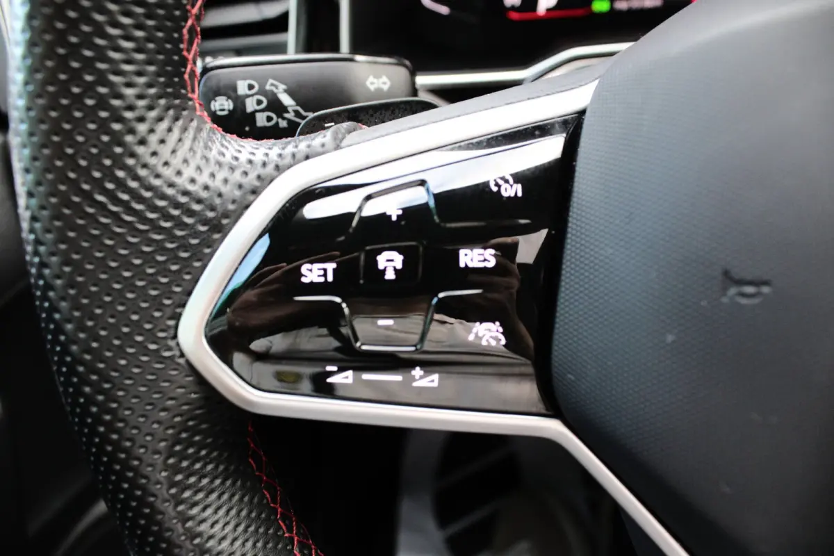 2.0 TSI GTI | DSG | LED IQ-MATRIX | 18" | PANO | ACC | VIRTUAL | CAMERA | DODEHOEK | ZÉÉR MOOI!