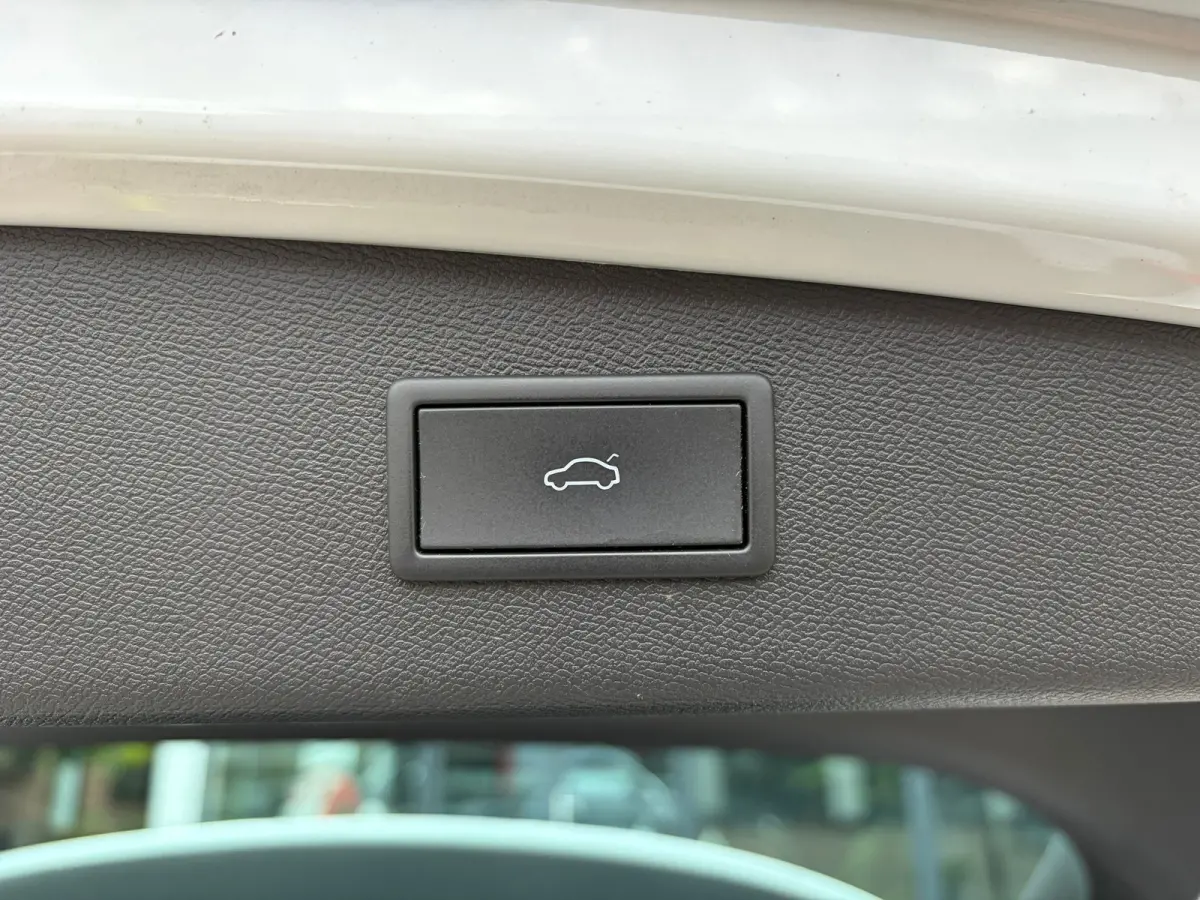 1.4 e-Hybrid Business|Rijklaar prijs|Camera|Elek. klep|CarPlay|ACC|Sfeer|