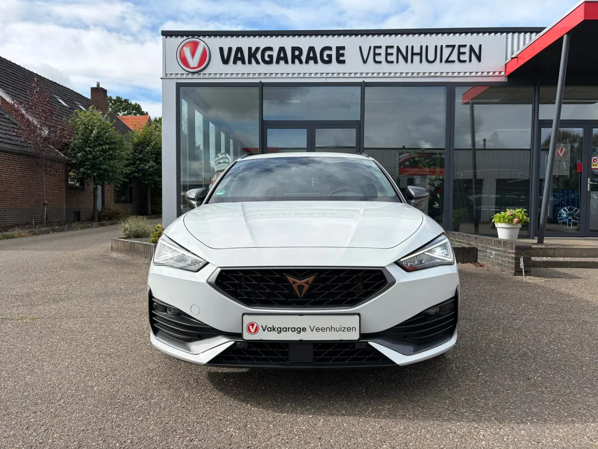 1.4 e-Hybrid Business|Rijklaar prijs|Camera|Elek. klep|CarPlay|ACC|Sfeer|