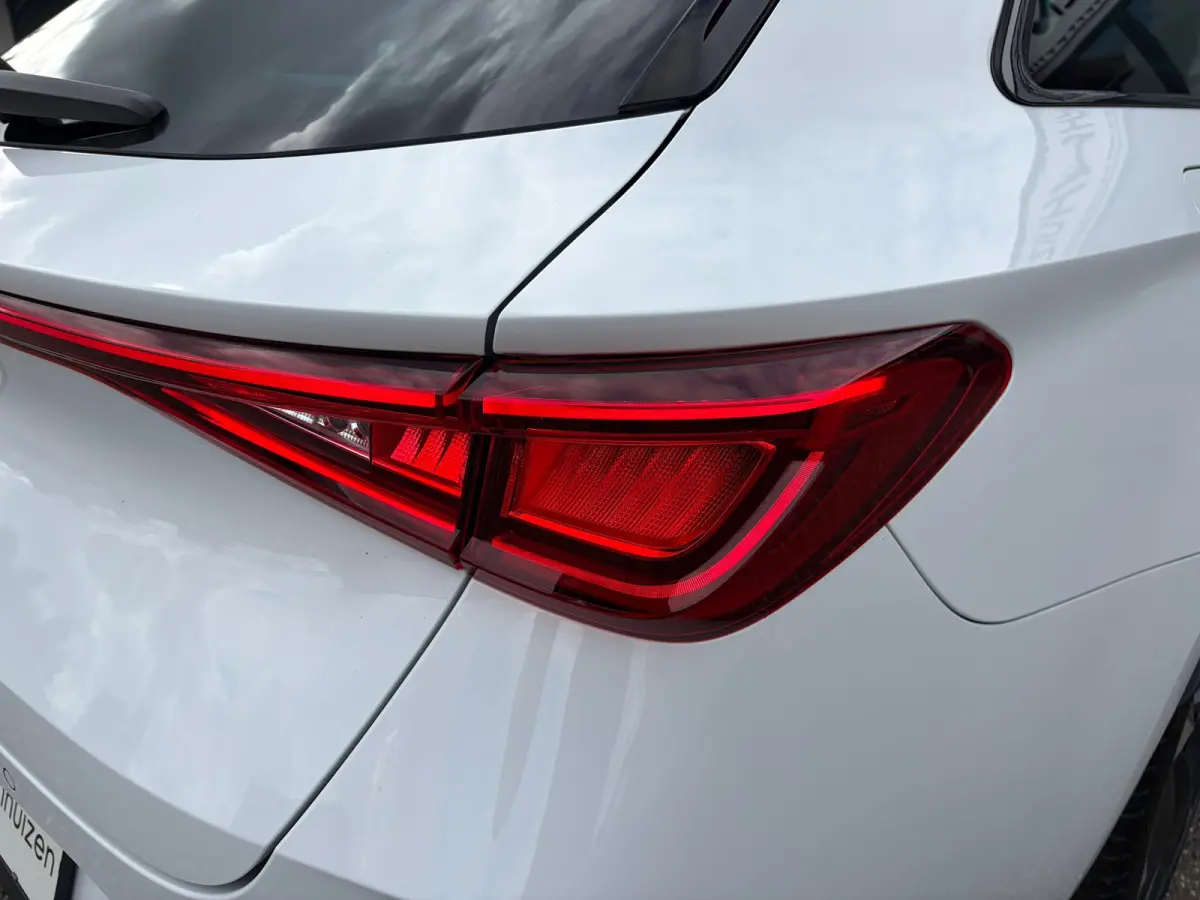 1.4 e-Hybrid Business|Rijklaar prijs|Camera|Elek. klep|CarPlay|ACC|Sfeer|