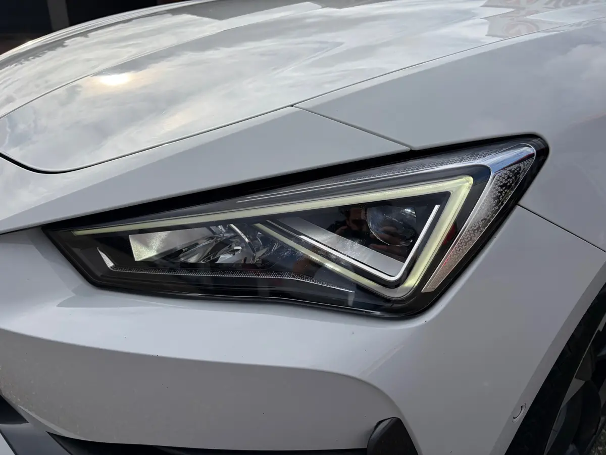 1.4 e-Hybrid Business|Rijklaar prijs|Camera|Elek. klep|CarPlay|ACC|Sfeer|