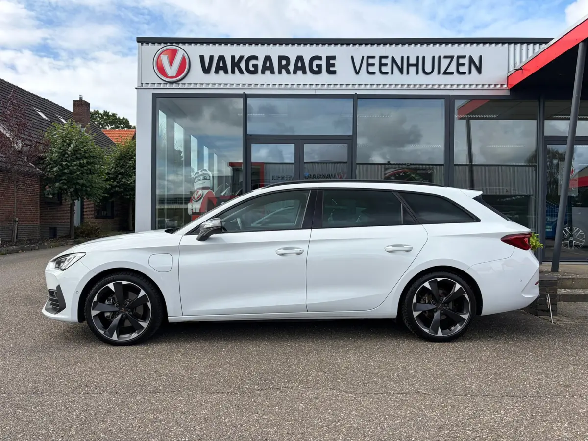1.4 e-Hybrid Business|Rijklaar prijs|Camera|Elek. klep|CarPlay|ACC|Sfeer|