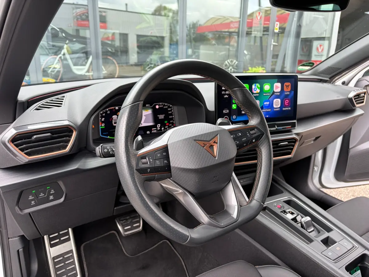 1.4 e-Hybrid Business|Rijklaar prijs|Camera|Elek. klep|CarPlay|ACC|Sfeer|