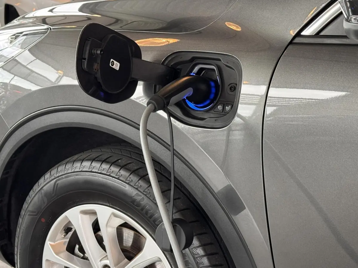 2.5 165kW PHEV Titanium X Automaat