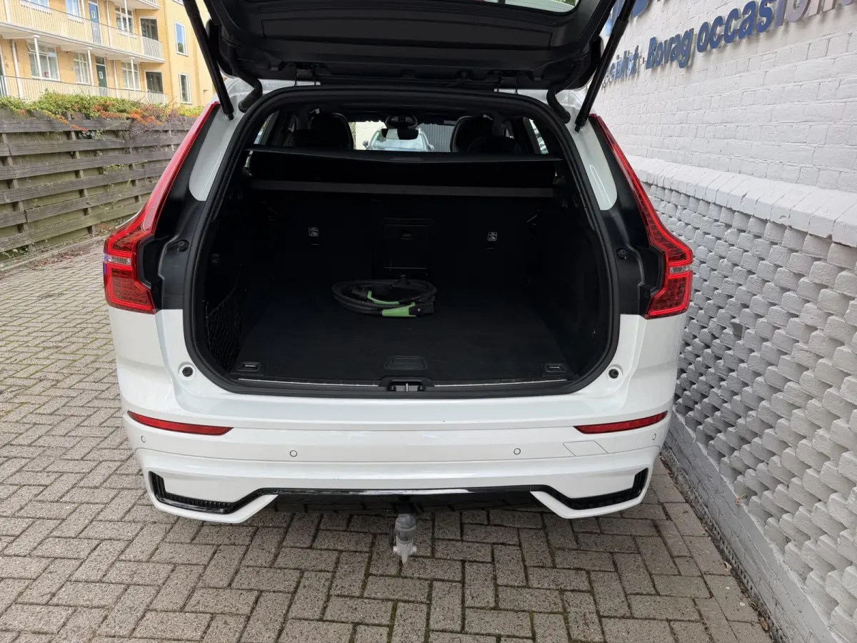 2.0 T8 Plug-in-hybrid AWD Polestar Engineered SOH 99%! Schuif/kantel dak Bowers&Wilkins SOH 99%!