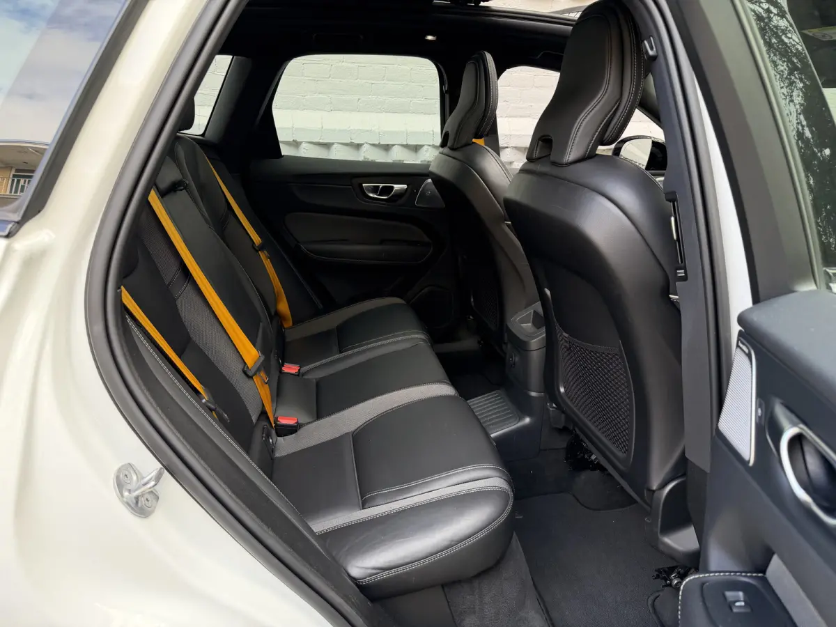 2.0 T8 Plug-in-hybrid AWD Polestar Engineered SOH 99%! Schuif/kantel dak Bowers&Wilkins SOH 99%!
