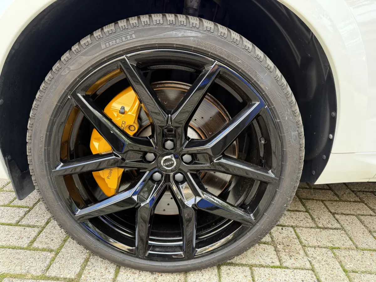 2.0 T8 Plug-in-hybrid AWD Polestar Engineered SOH 99%! Schuif/kantel dak Bowers&Wilkins SOH 99%!